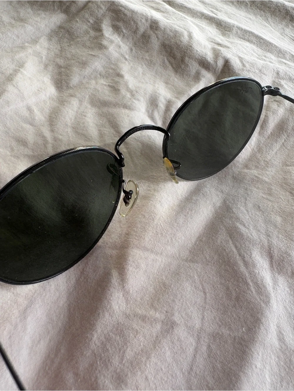 Ray-Ban RB 3447 Round Metal Black Frame Sunglasses